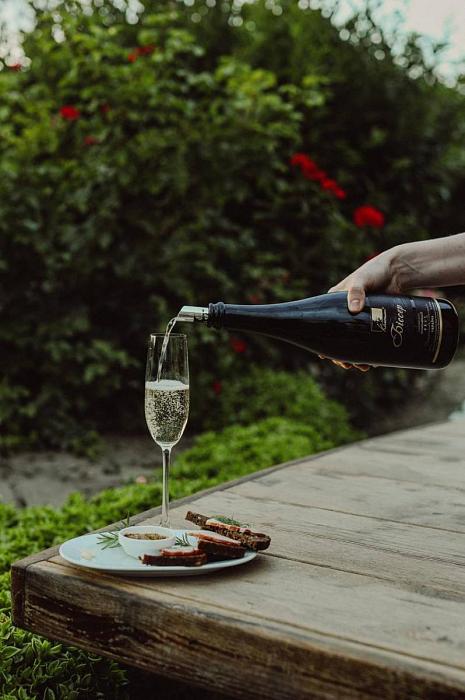 вино игристое Биссер